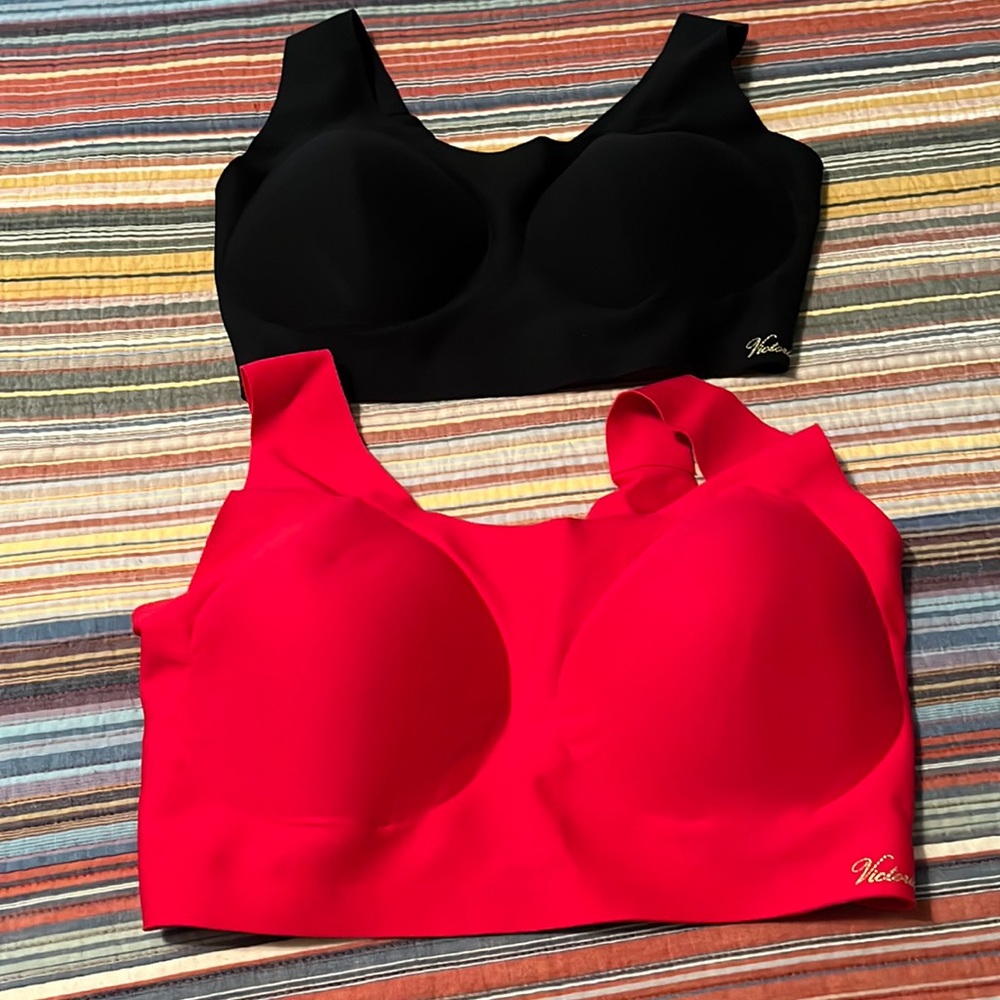 Two Victoria’s Secret lounge bras in black and red. EUC. Size L-XXL.